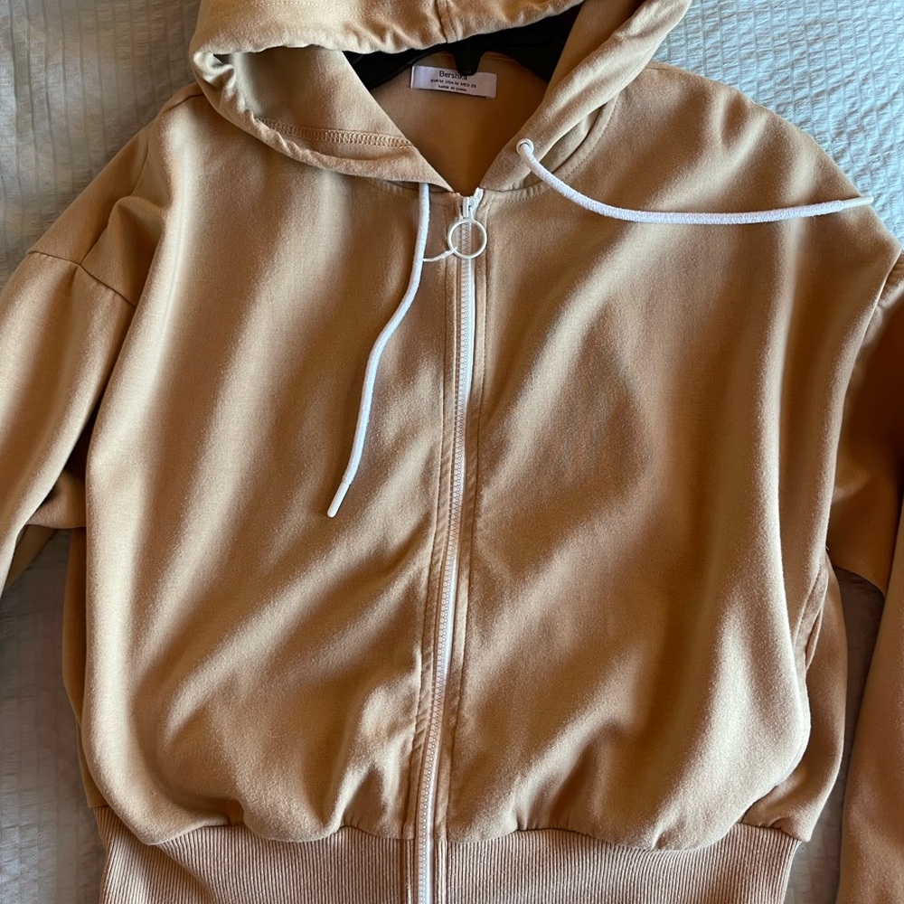 zip up hoodie